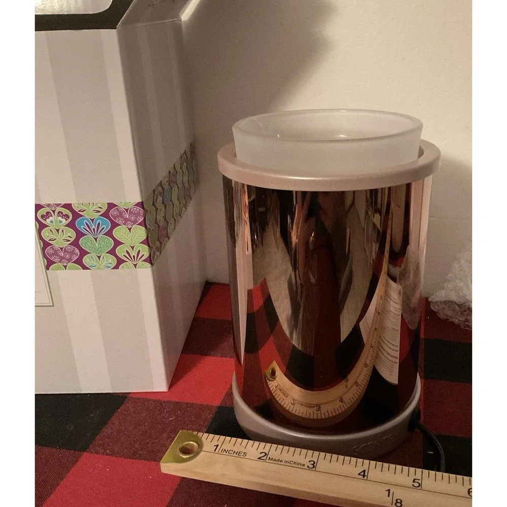 New‎ In-box, Retired Scentsy Star Dance, Full-Size Wax Warmer Rose Gold